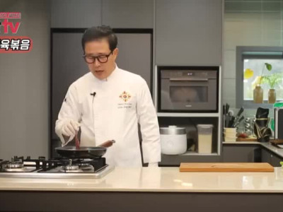 후라이팬 협찬(?) 받은 임성근 쉐프.mp4