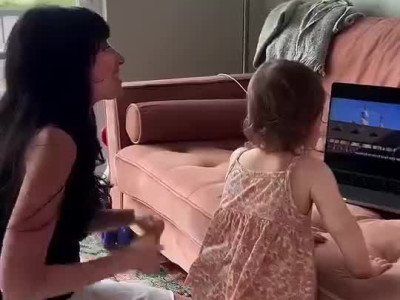 태어나 보니 엄마가 가수?.mp4