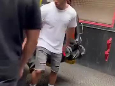 남자끼리 놀이공원 가면 생기는 일