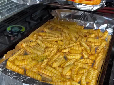 미국식 치즈 감자튀김.gif