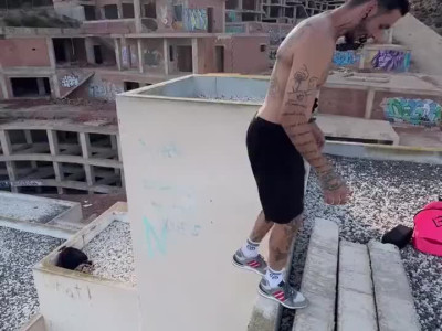 파쿠르 빡쌔게 하는 애들이 제정신이 아닌 이유