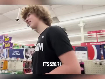 물가상승에 감탄하는 미국 아재