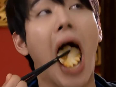 88만원치 공짜로 쳐먹고 식당에 취업하는 개꿀팁.mp4