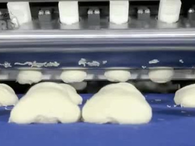 냉동 피자 만드는 과정.gif