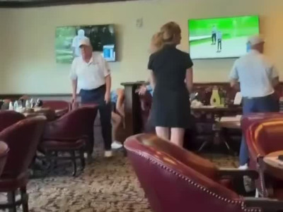 트럼프, 250달러 지폐 디자인 공개