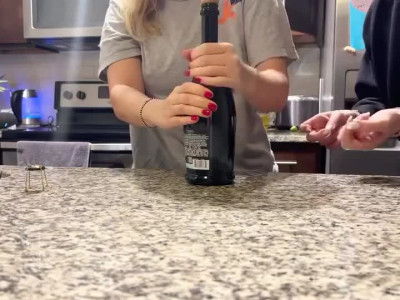 핸드 잡 하는 여자들