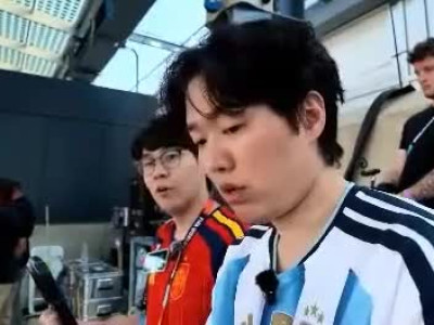 트럼프 등장에 현장 야유소리
