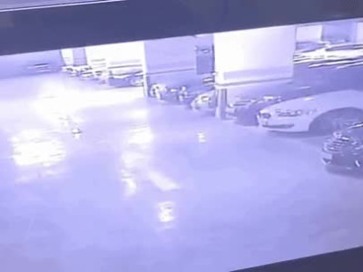 걸음 미숙으로 벤츠 S클 들이 박은 썰.JPG