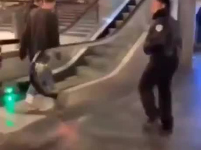 빌딩에서 썰매타기