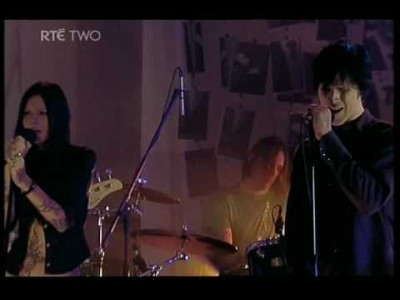 군 면제 받은 아름다운 신부